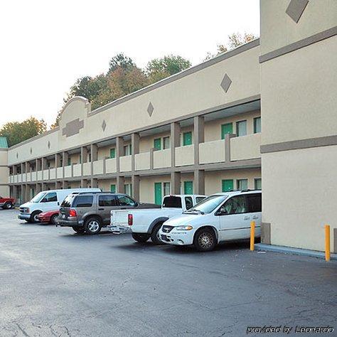Continental Inn - Charlotte Exterior photo